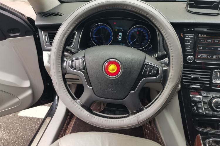Used Hongqi H7 2013 2.0T Luxury Model Steering Wheel