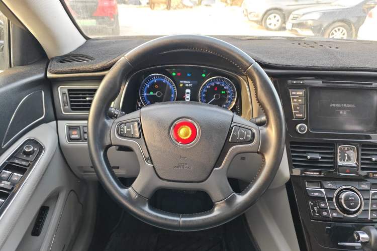 Used Hongqi H7 2013 2.0T Luxury Model Steering Wheel