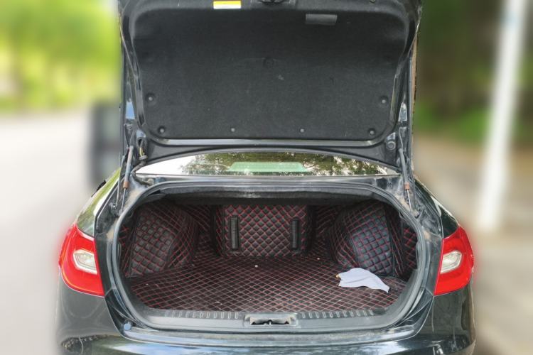 Used Hongqi H7  Trunk