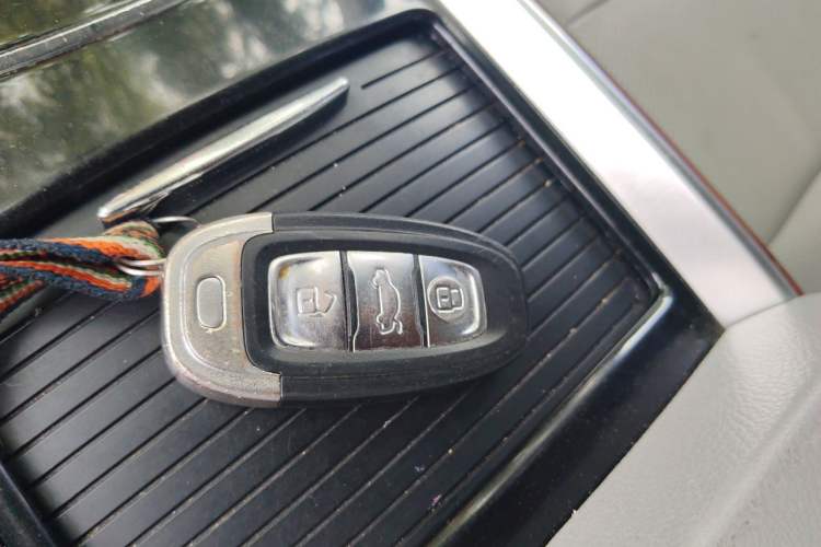 Used Hongqi H7 2013 3.0L Prestige Model Vehicle Key
