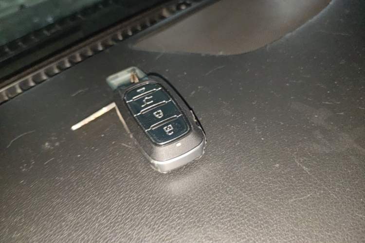 Used Hongqi H7 2013 3.0L Prestige Model Vehicle Key