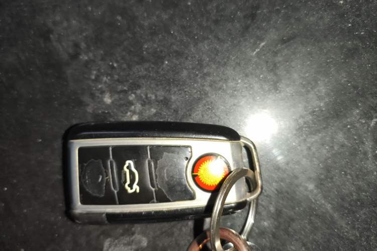 Used Hongqi H7 2013 3.0L Luxury Model Vehicle Key