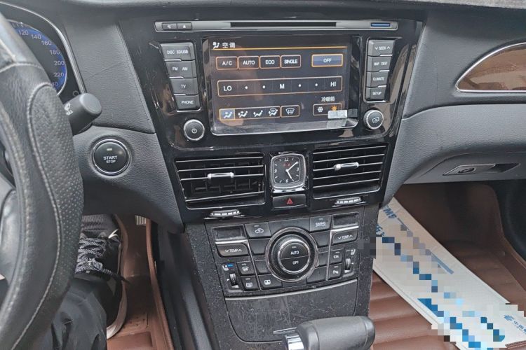 Used Hongqi H7 2015 2.0T Luxury Model Audio And AC Panel