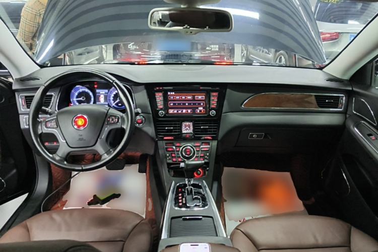 Used Hongqi H7 2015 3.0L Prestige Model Center Console