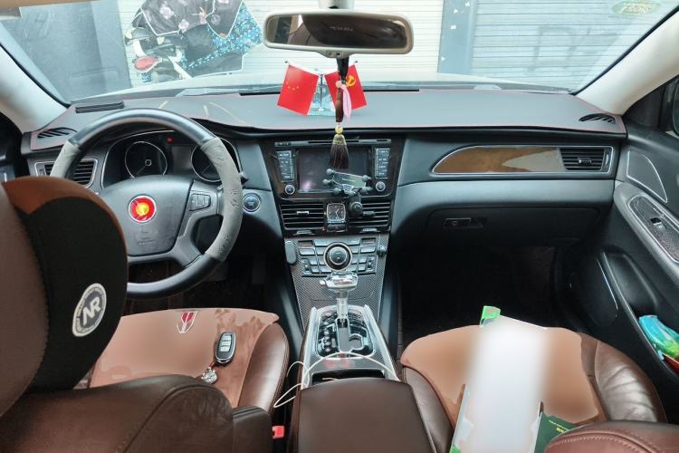 Used Hongqi H7 2015 2.0T Luxury Model Center Console