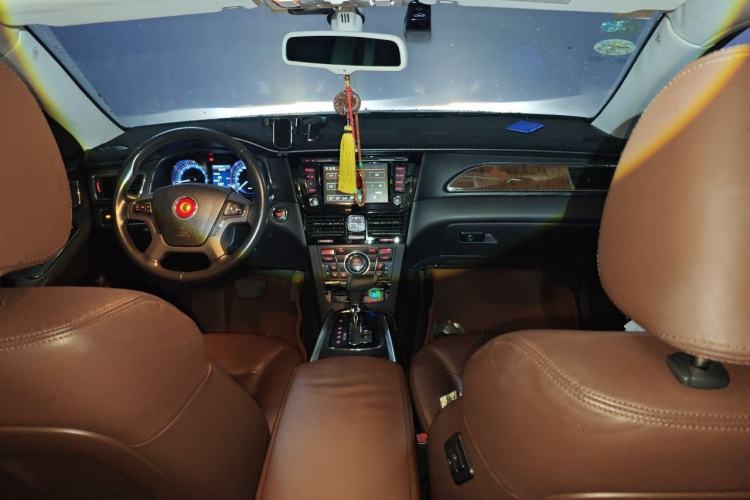 Used Hongqi H7 2015 2.0T Luxury Model Center Console