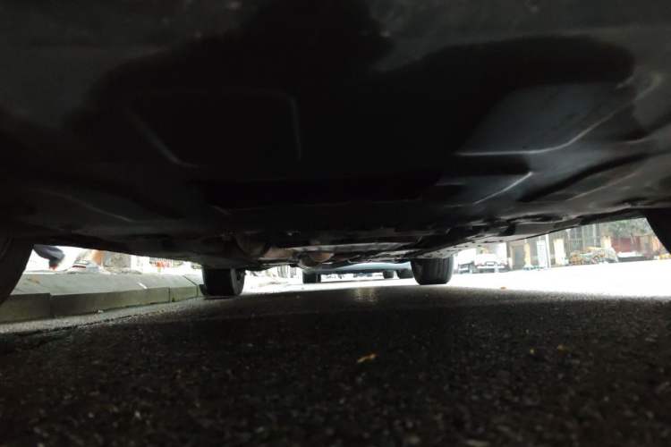 Used Hongqi H7 2015 2.0T Luxury Model Chassis Front