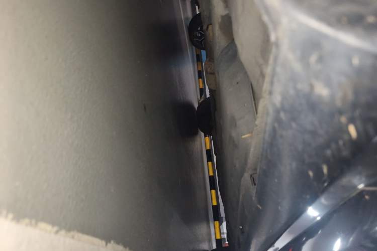 Used Hongqi H7 2015 2.0T Luxury Model Chassis Front Left