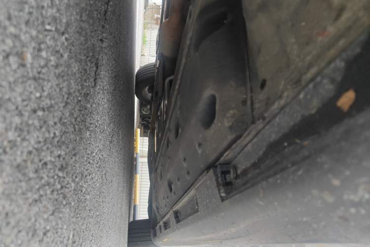 Used Hongqi H7 2015 2.0T Luxury Model Chassis Front Left