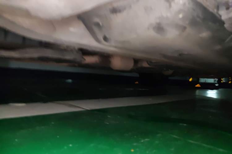 Used Hongqi H7 2015 2.0T Luxury Model Chassis Front Left