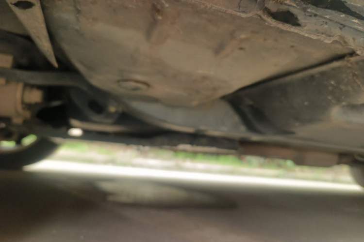 Used Hongqi H7 2015 2.0T Luxury Model Chassis Front Left