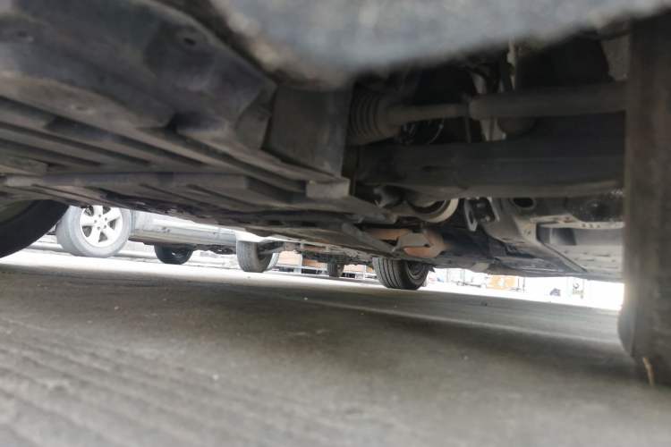 Used Hongqi H7 2015 2.0T Luxury Model Chassis Front Left