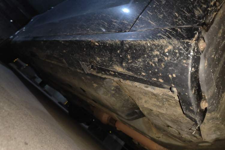 Used Hongqi H7 2015 2.0T Luxury Model Chassis Front Right