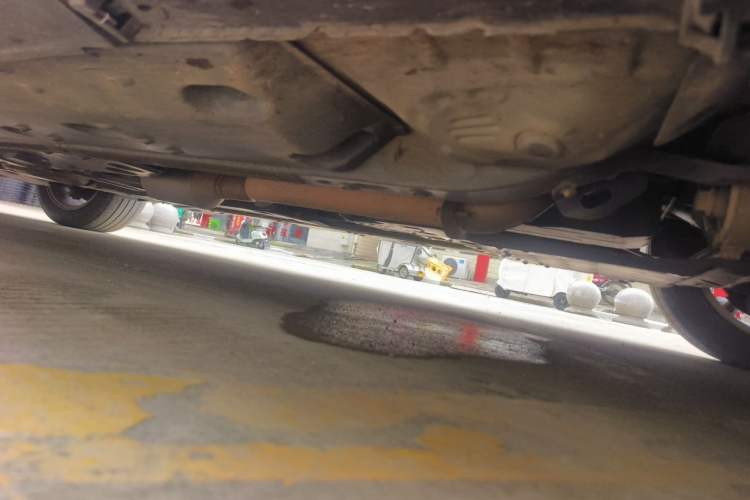 Used Hongqi H7 2015 2.0T Luxury Model Chassis Front Right
