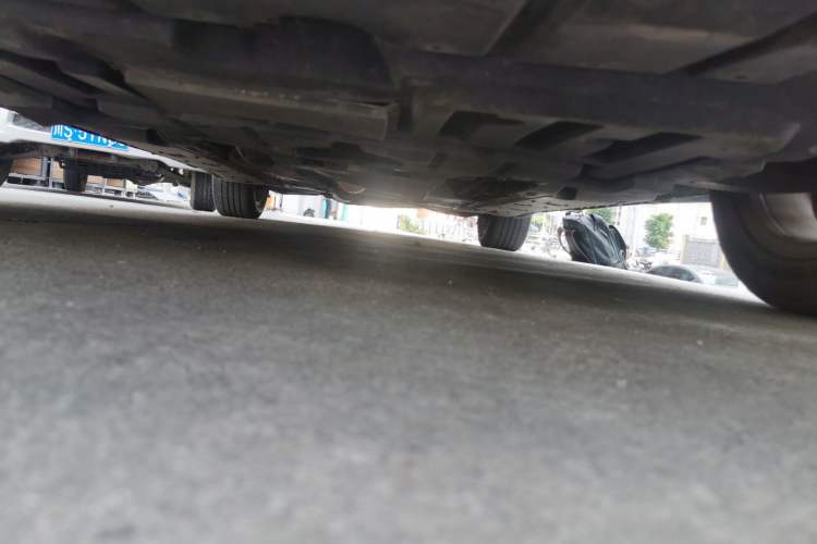 Used Hongqi H7 2015 2.0T Luxury Model Chassis Front