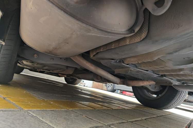 Used Hongqi H7 2015 2.0T Technology Model Chassis Rear Left
