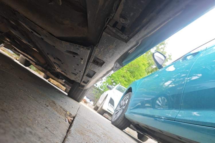 Used Hongqi H7 2015 2.0T Prestige Model Chassis Rear Right