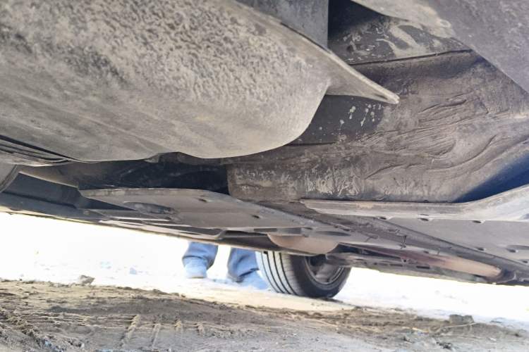 Used Hongqi H7 2015 2.0T Luxury Model Chassis Rear Right