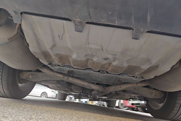 Used Hongqi H7 2015 2.0T Luxury Model Chassis Rear