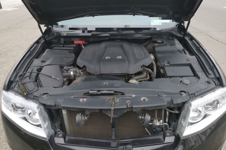 Used Hongqi H7 2015 2.0T Luxury Model Engine Bay
