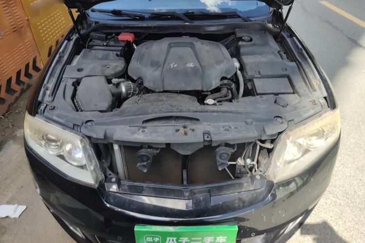 Used Hongqi H7 2015 2.0T Luxury Model Engine Bay