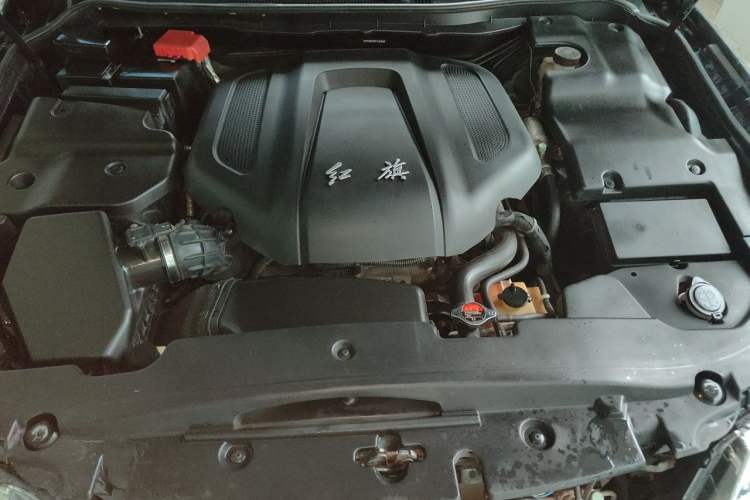 Used Hongqi H7 2015 1.8T Luxury Model Engine Bay
