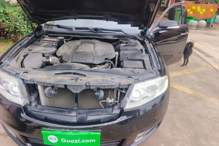 Used Hongqi H7 2015 2.0T Luxury Model Engine Bay Left