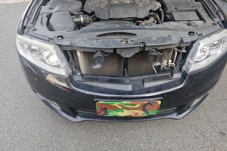Used Hongqi H7 2015 1.8T Luxury Model Engine Bay