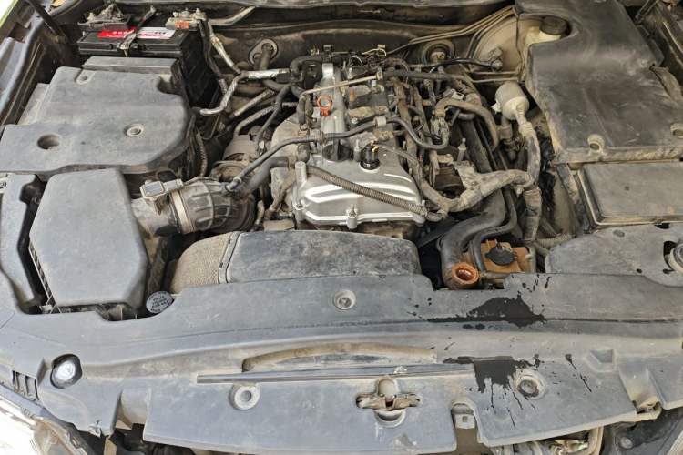 Used Hongqi H7 2015 1.8T Luxury Model Engine Bay