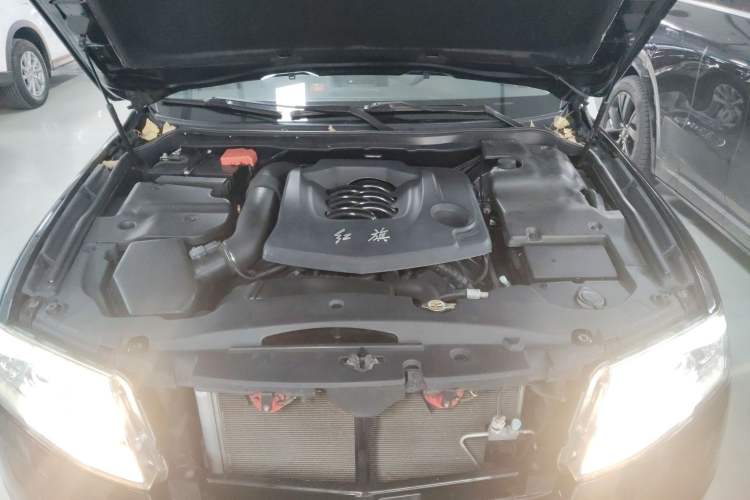 Used Hongqi H7 2015 3.0L Luxury Model Engine Bay