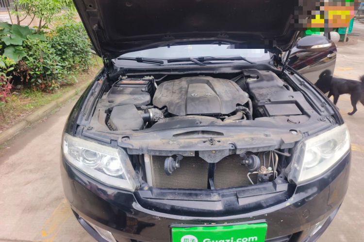 Used Hongqi H7 2015 2.0T Luxury Model Engine Bay Right