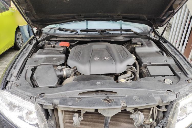 Used Hongqi H7 2015 1.8T Luxury Model Engine Bay