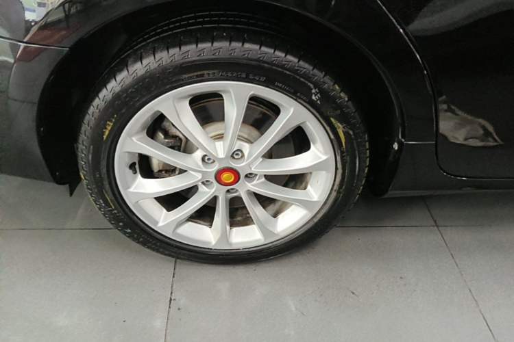 Used Hongqi H7 2015 3.0L Prestige Model Exterior 5