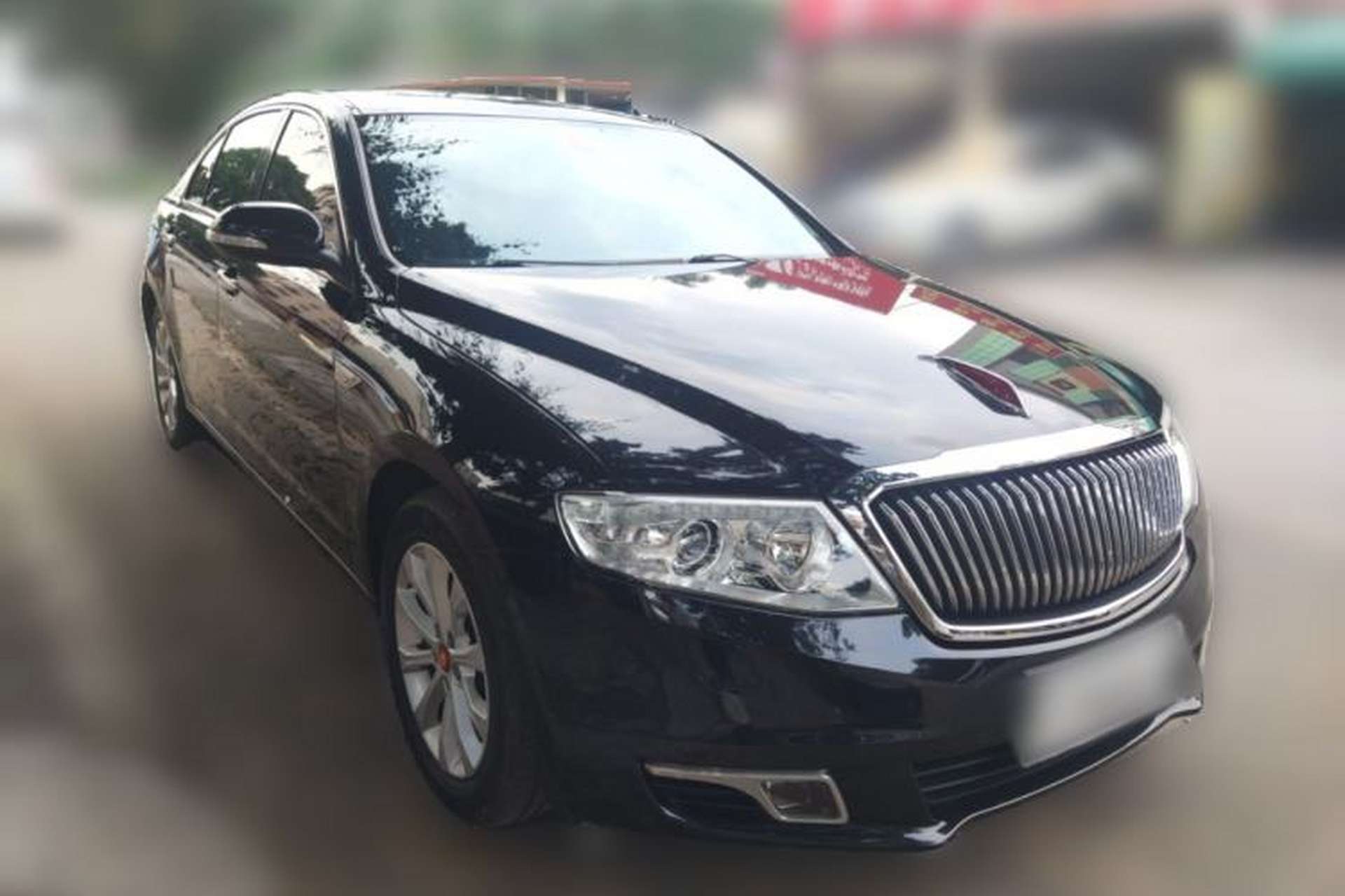 Used Hongqi H7 2015 2.0T Luxury Model Front Right 45 Deg