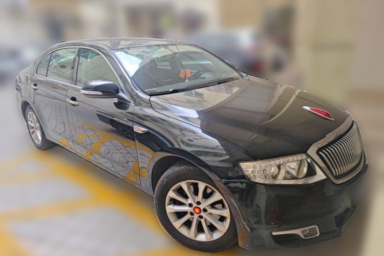 Used Hongqi H7 2015 2.0T Technology Model Front Right 45 Deg