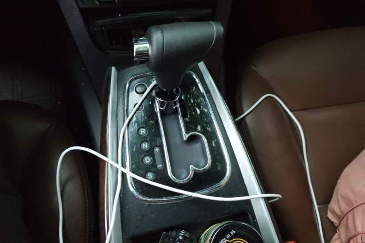 Used Hongqi H7 2015 2.0T Luxury Model Gear Lever