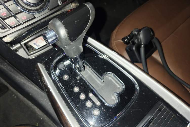 Used Hongqi H7 2015 2.0T Luxury Model Gear Lever