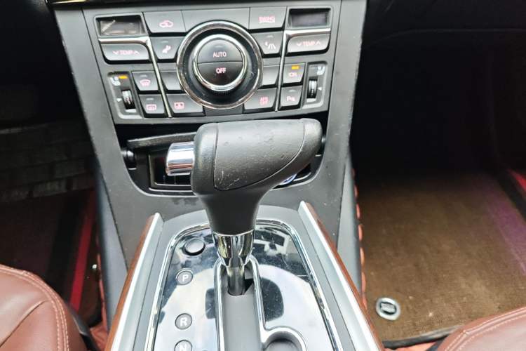 Used Hongqi H7 2015 2.0T Prestige Model Gear Lever