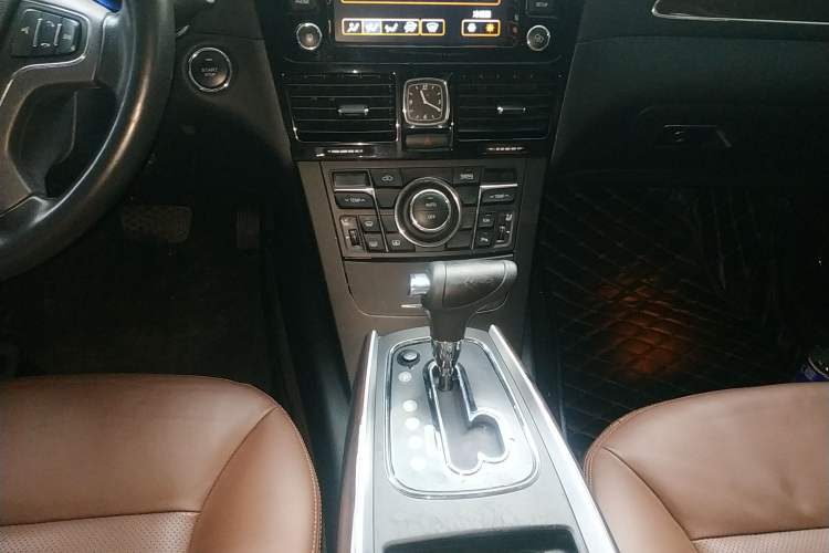 Used Hongqi H7 2015 2.0T Luxury Model Gear Lever