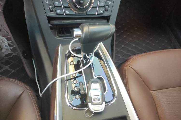 Used Hongqi H7 2015 2.0T Luxury Model Gear Lever