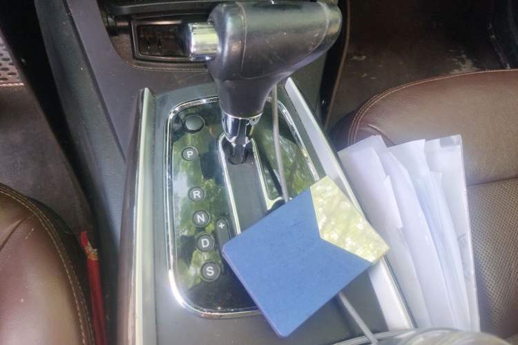 Used Hongqi H7 2015 2.0T Luxury Model Gear Lever