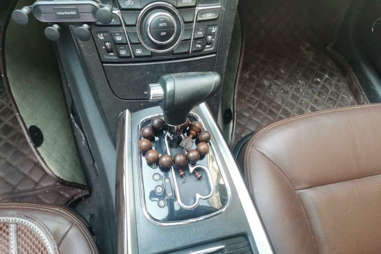 Used Hongqi H7 2015 2.0T Luxury Model Gear Lever