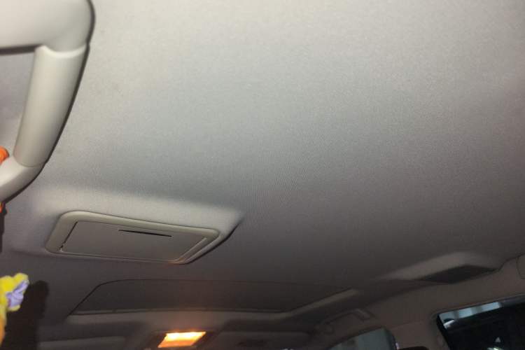 Used Hongqi H7 2015 2.0T Luxury Model Headliner