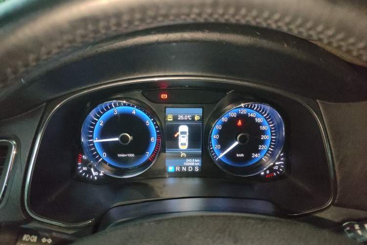 Used Hongqi H7 2015 1.8T Luxury Model Instrument Cluster