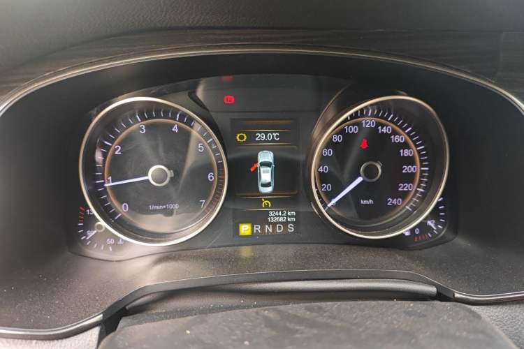 Used Hongqi H7 2015 2.0T Prestige Model Instrument Cluster