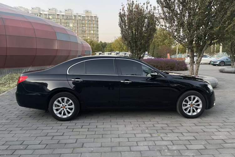 Used Hongqi H7 2015 2.0T Luxury Model Interior 1