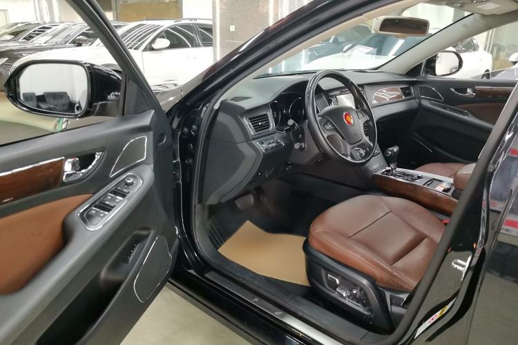 Used Hongqi H7 2015 2.0T Luxury Model Interior 2