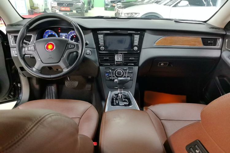 Used Hongqi H7 2015 2.0T Luxury Model Interior 3
