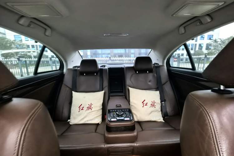 Used Hongqi H7 2015 2.0T Luxury Model Interior 4
