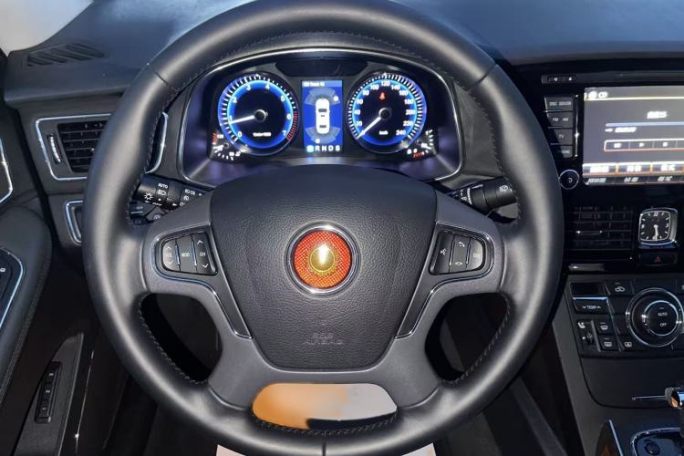 Used Hongqi H7 2015 2.0T Luxury Model Interior 7